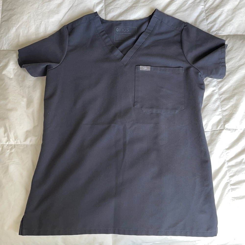 Figs one pocket top size small